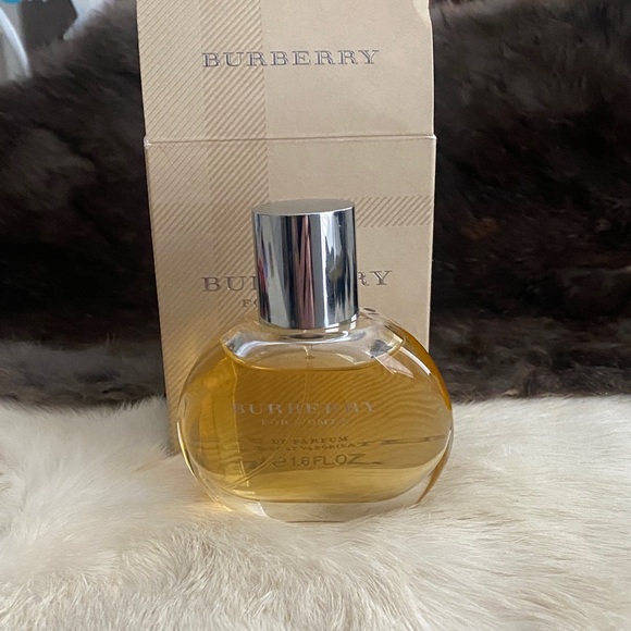 Burberry For Women Eau de Parfum - Elegant Tan 50 ml 1.6 FL OZ - Picture 5 of 6